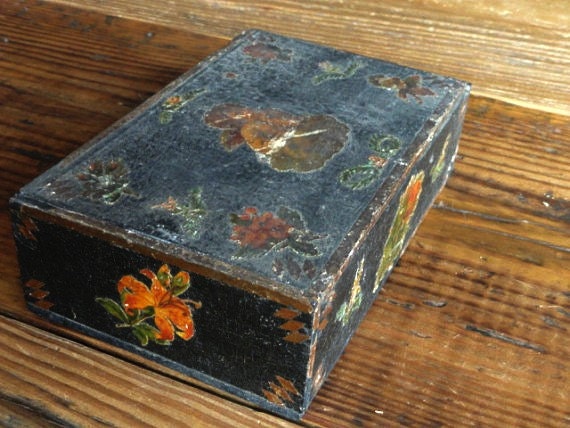 Vintage Trinket Jewelry Box