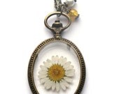 Daisy Resin Pendant Necklace - Real daisy in resin  in open back Pocket Watch Bezel, Pressed Flower Jewelry - Resin Necklace - Resin Jewelry