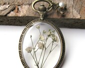 White Baby Breath Resin Necklace - Real flowers in resin  in open back Bezel, Pressed Flower Jewelry - Resin Necklace - Resin Jewelry