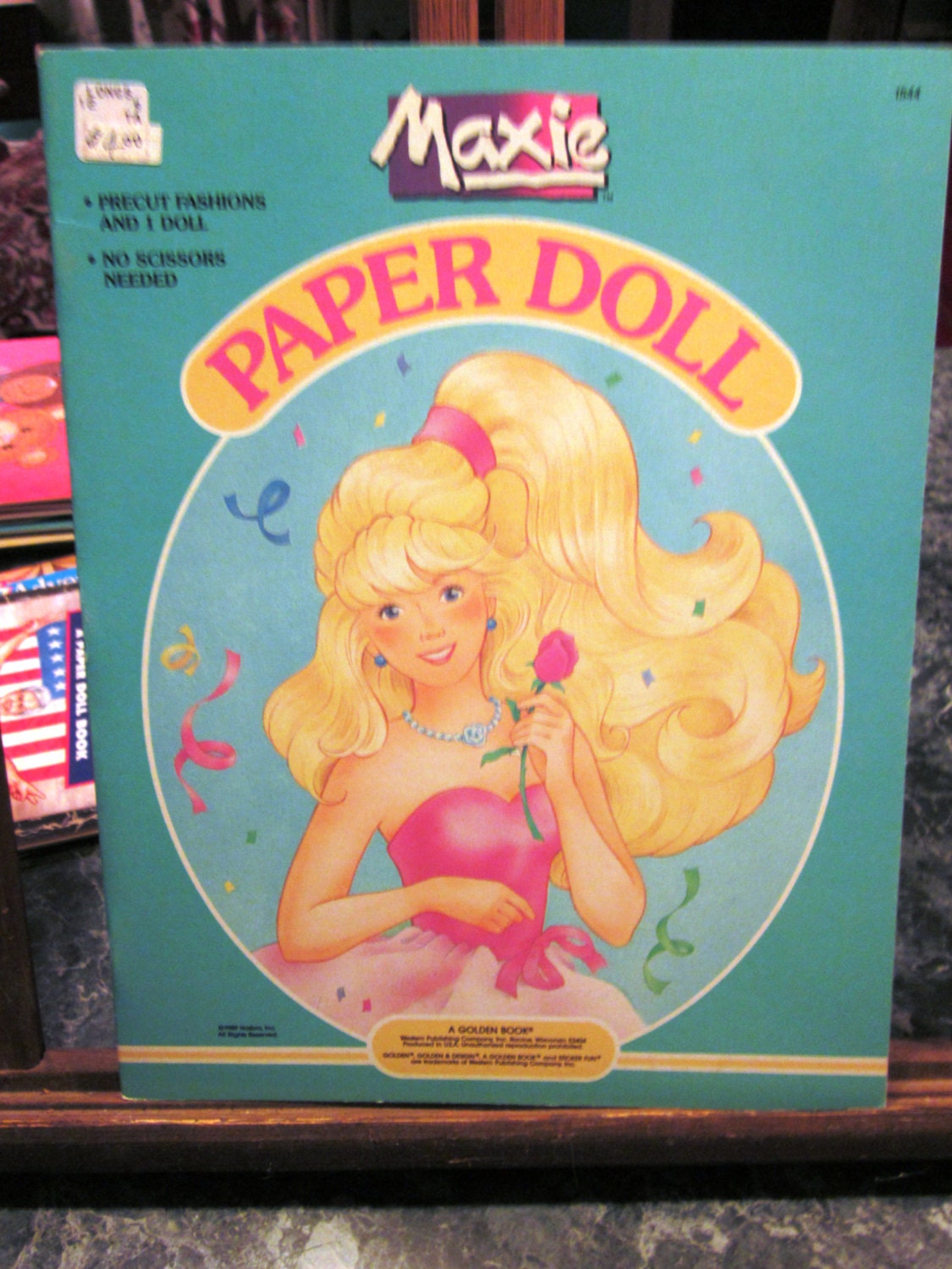 1989 UNCUT Maxie Paper Doll Book