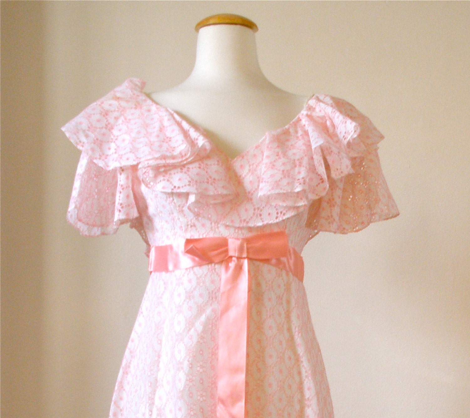 70s Pink Lace Butterfly Bow Gown - Small