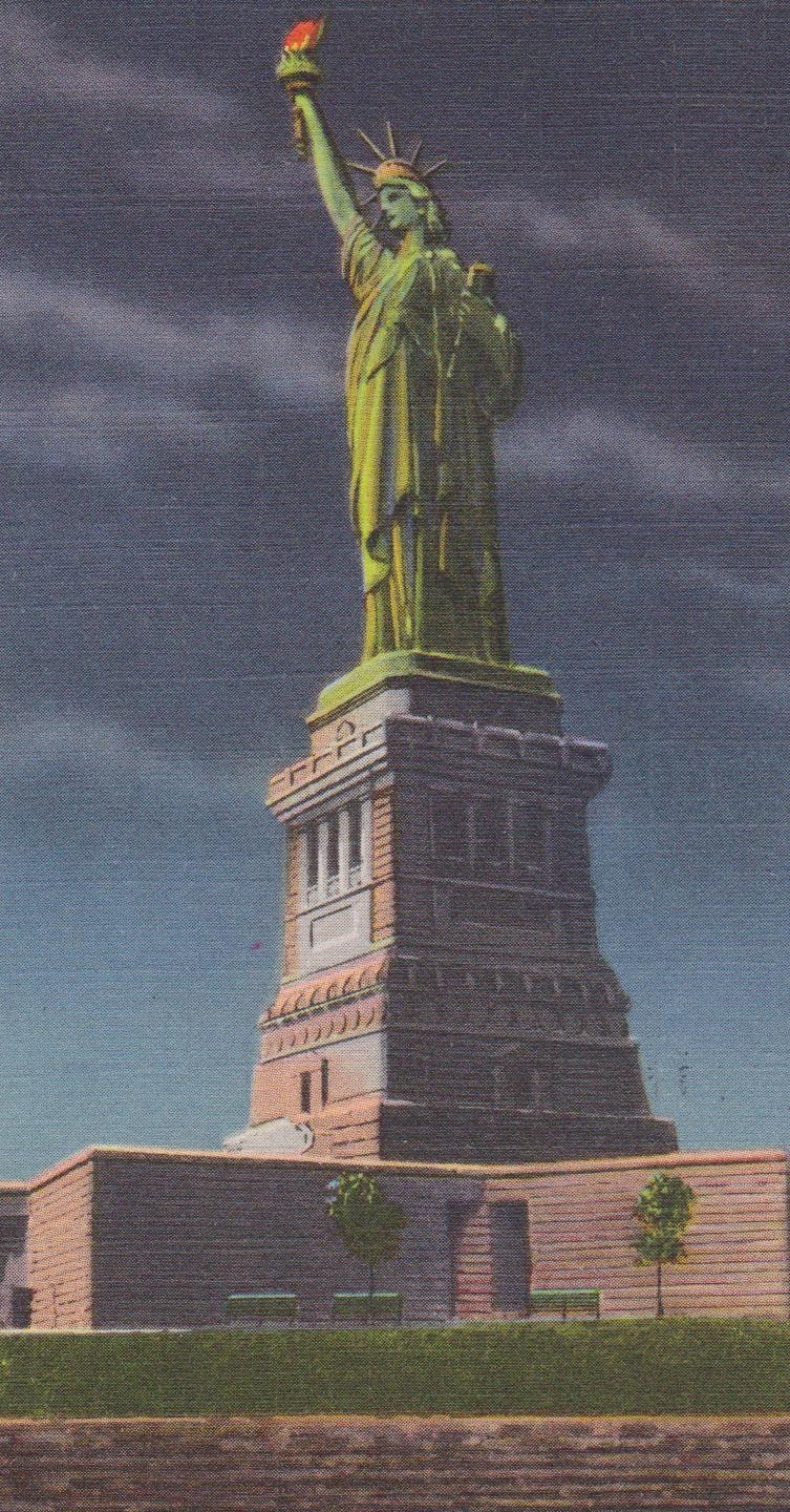 New York City, NEW YORK - Statue of LIBERTY at Night, Vintage Linen Postcard, Used & Stamped, 1930s, Frank e. Cooper