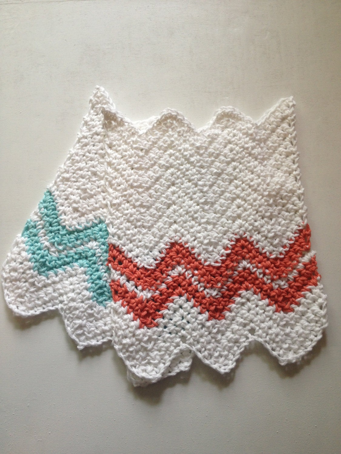 Set of Two Cotton Crochet Chevron Striped Wash Cloths 10 x 10