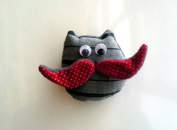 Fridge cat magnet plushie, eco friendly.Big mustache :) CIJ