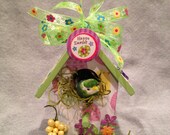 EASTER or SPRiNG - Handmade Wood Birdhouse Ornament Decoration w Birdie, Bunny, Eggs, n Flowers in Pink, Green n Yellow - Cute Gift (BH274)