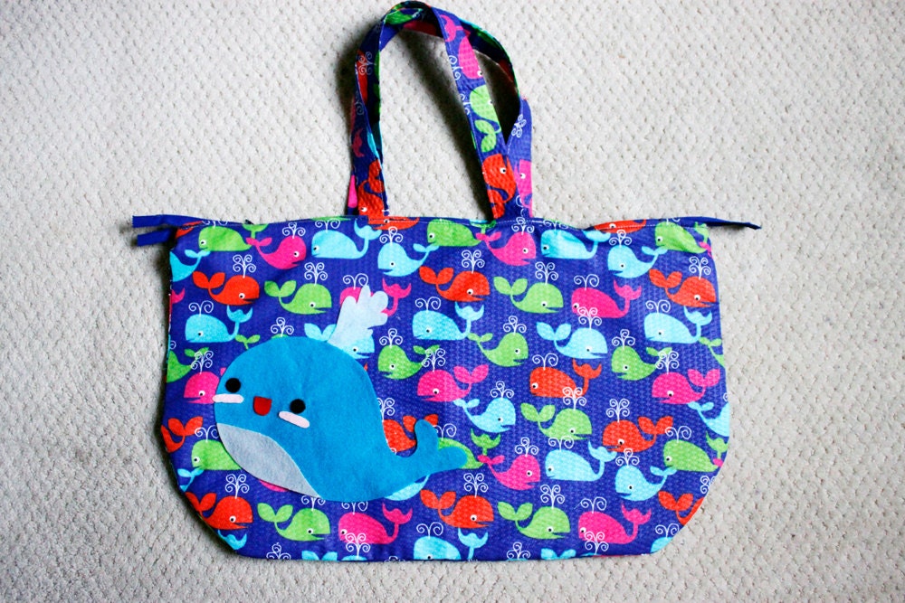Colorful Nautical Whales Underwater Print Spring and Summer Large Beach Bag Shoulder Bag Purse