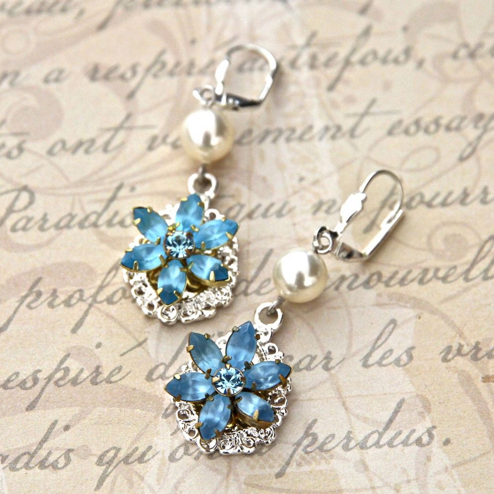 Bridal Earrings Vintage Style Wedding Jewelry Bridesmaid Earrings Swarovski Crystal Blue Flower Earrings Swarovski Pearl Earrings