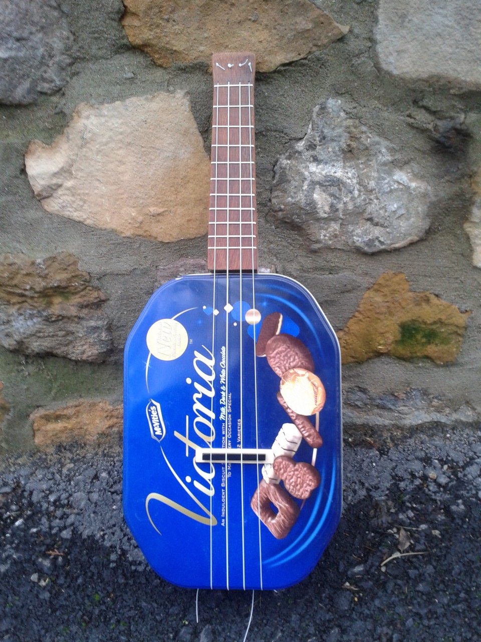 Handmade 'Victoria Biscuits' Tinkulele