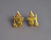Witch Gold Studs Yellow Magic Spell Hat Broom Fly Cute Modern Tiny Post Earrings Sterling Scratched Texture Star Details Everyday Jewelry
