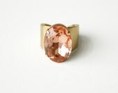 The Rosaline oval ring, adjustable