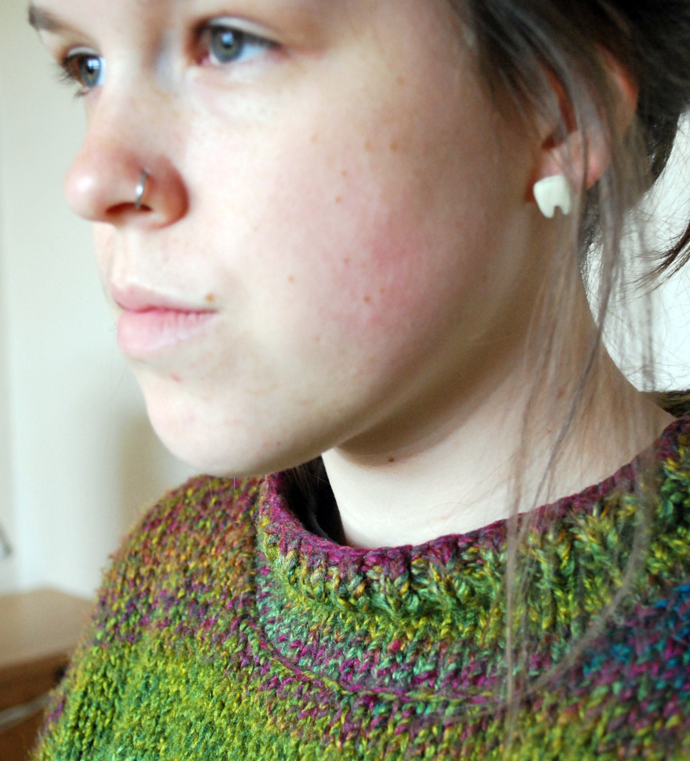 Tooth Studs - Glow in the Dark