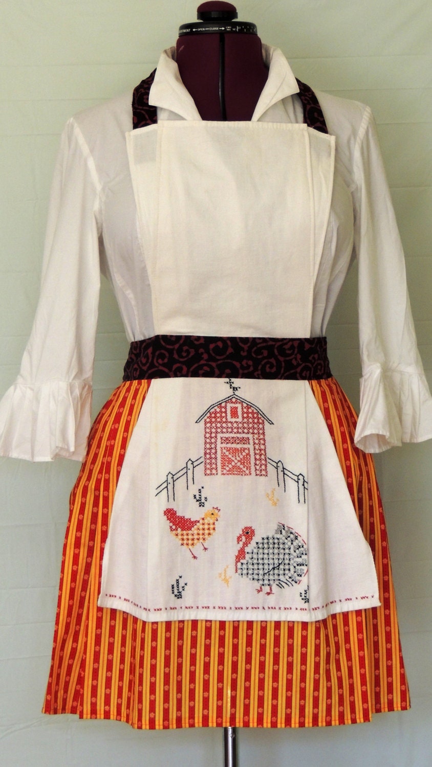 Rockabilly apron, Cottage chic apron,  kitsch apron,  retro apron,  50s style apron, Upcycled full apron, vintage embroidered dish towel