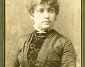 Mulatto Beauty in Ruffled Collar Cabinet Card