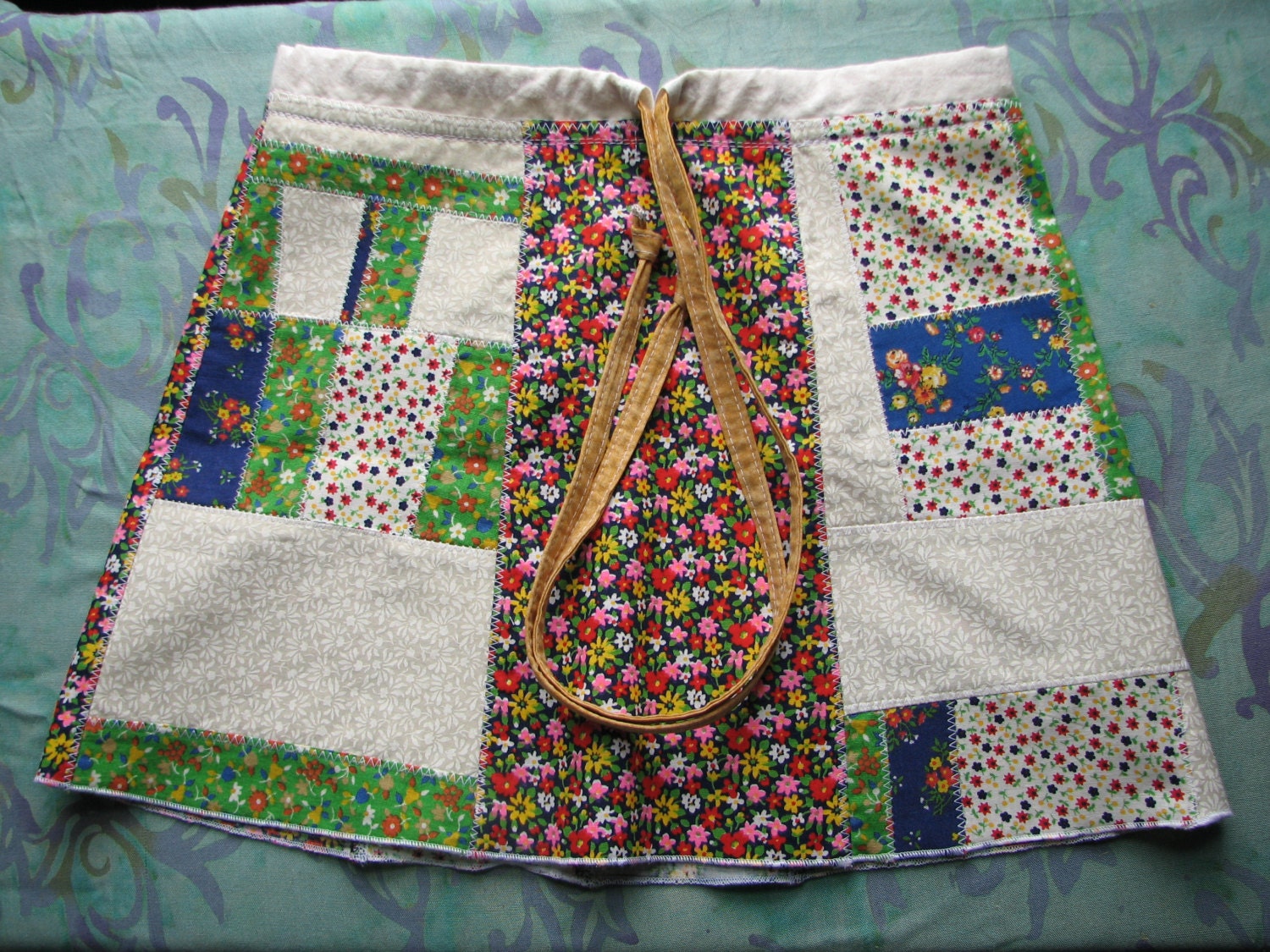 Girl's/Toddler Patchwork skirt, size 2T - 5, vintage fabrics