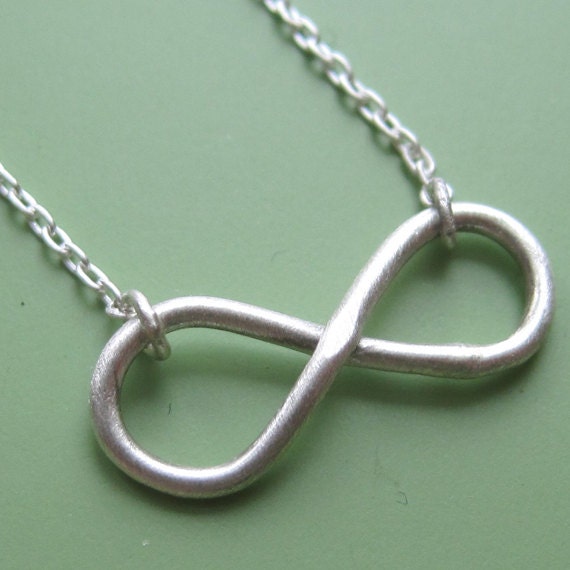 Medium Infinity Necklace