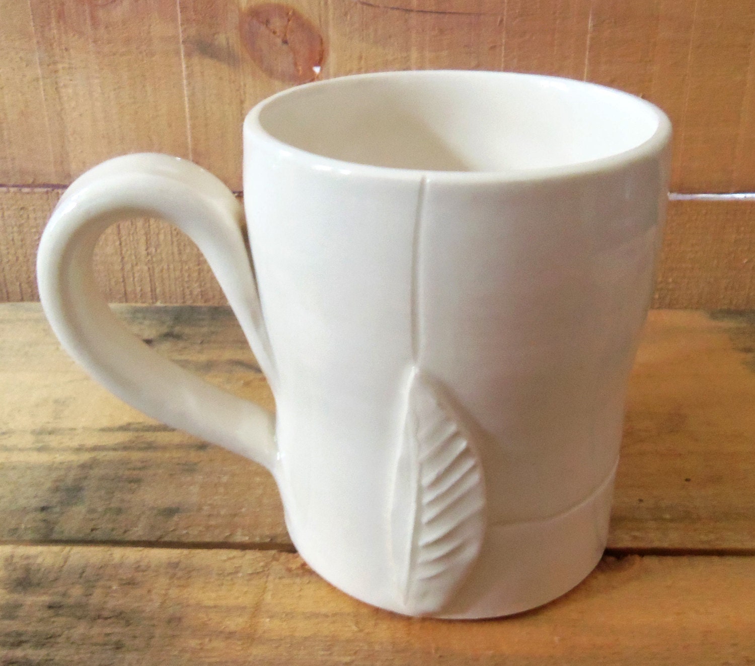 Porcelain Mug with Leaf