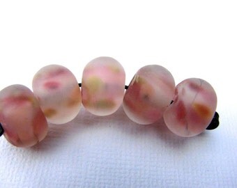 5 Etched Pinky Lampwork Beads SRAf34
