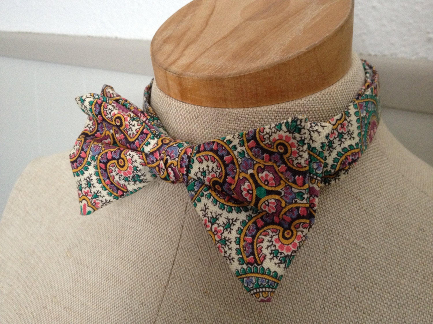 Vintage pastel paisley bow tie