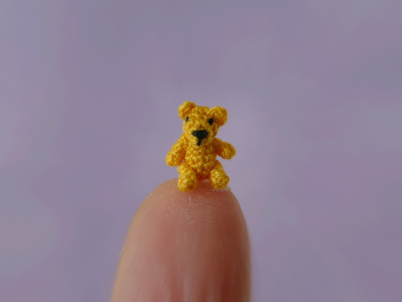 Muffa's - Micro Miniature Pooh Bear and House Roombox - Quarter Scale