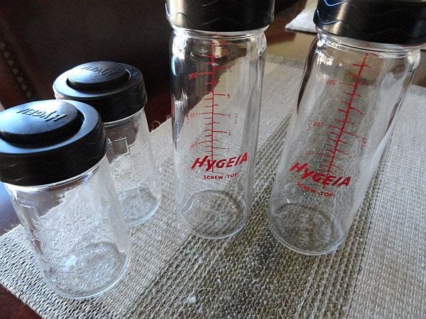 Set of 4 Vintage 40s HYGEIA by Ball  Glass Screw Top Baby Bottles 2 Sizes 4 oz 8 oz