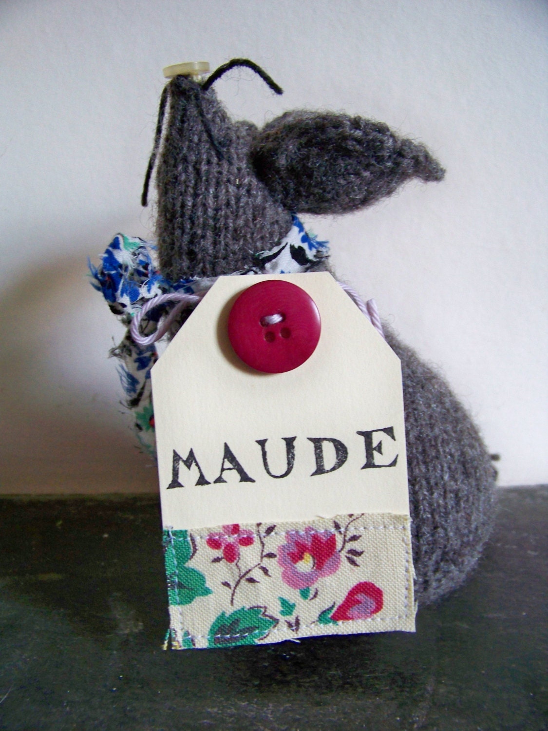 marvelous maude the hand knitted mouse