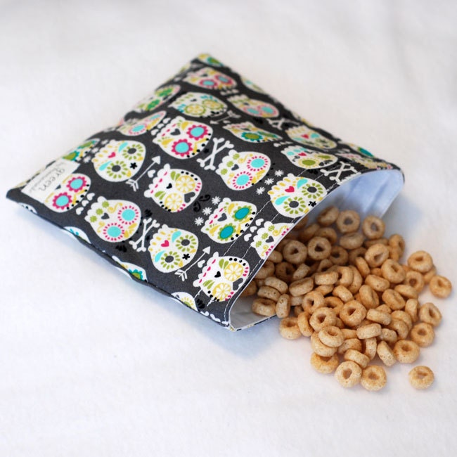 Sugar Skulls - Medium Reusable Sandwich Bag from green by mamamade