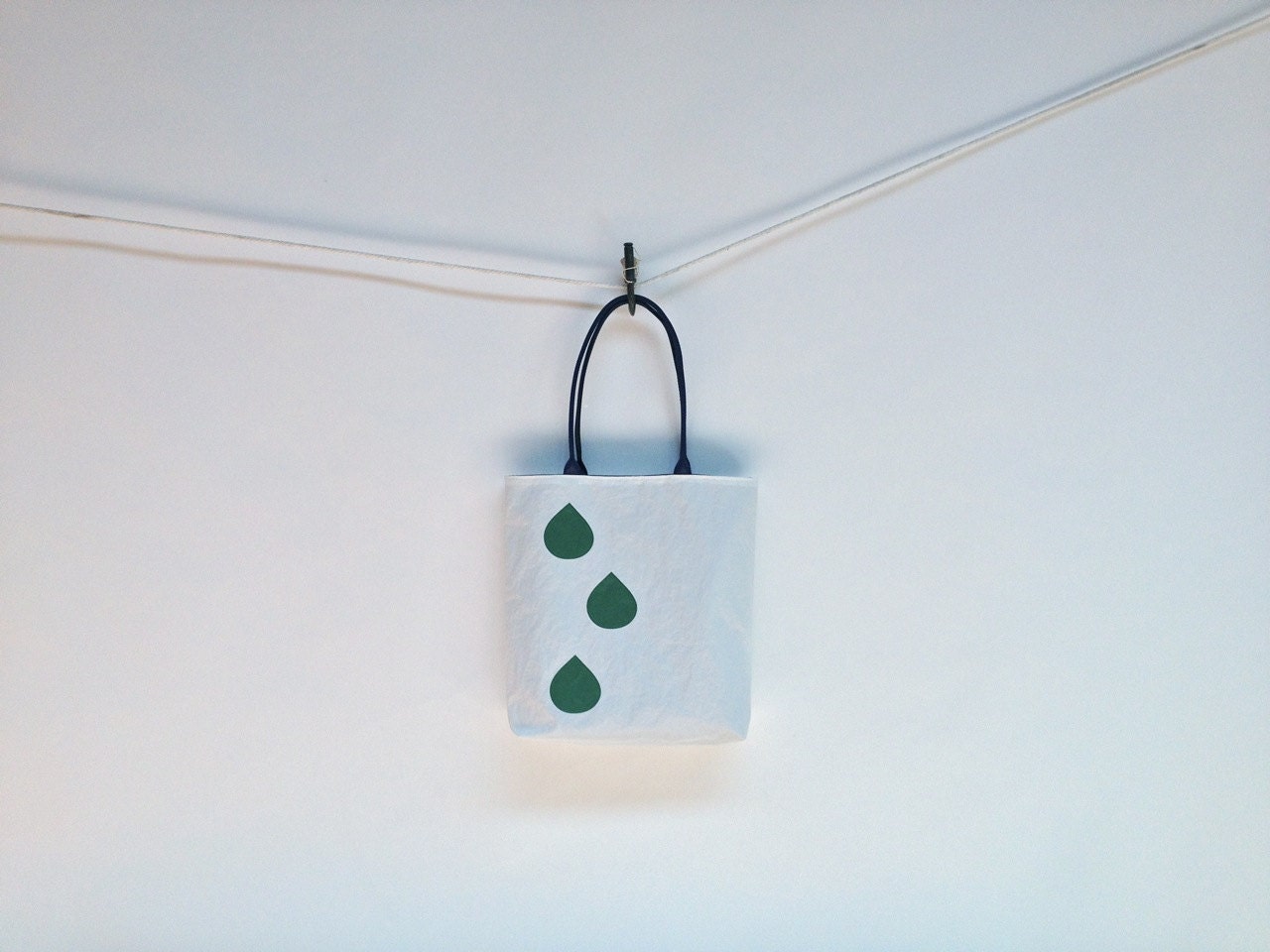 Recycled Sail Beach Tote Bag - Green Raindrops