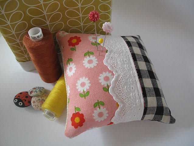 Floral and gingham Pin cushion with vintage lace trim