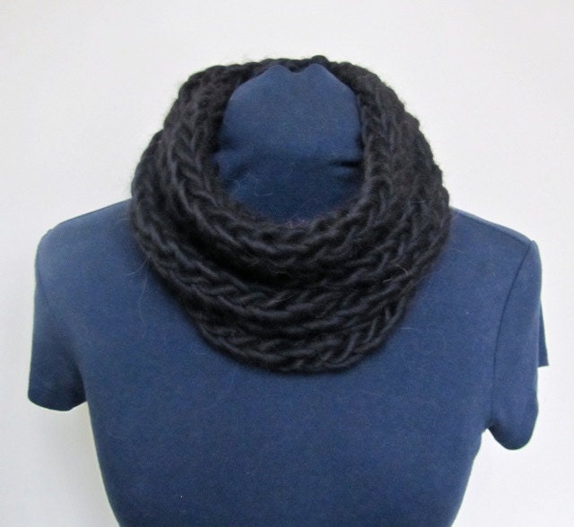nob hill cowl // black
