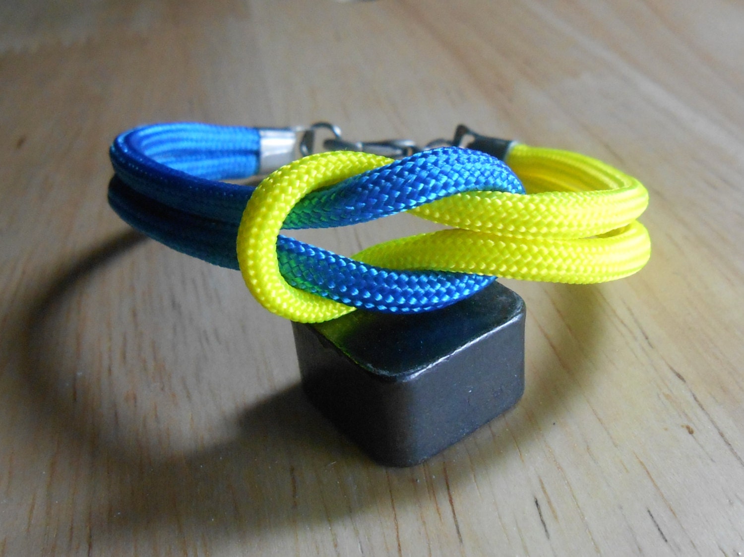 Nautical Sailor's Knot Bracelet -  Para Cord Love Knot - KNOTICAL KNOTION