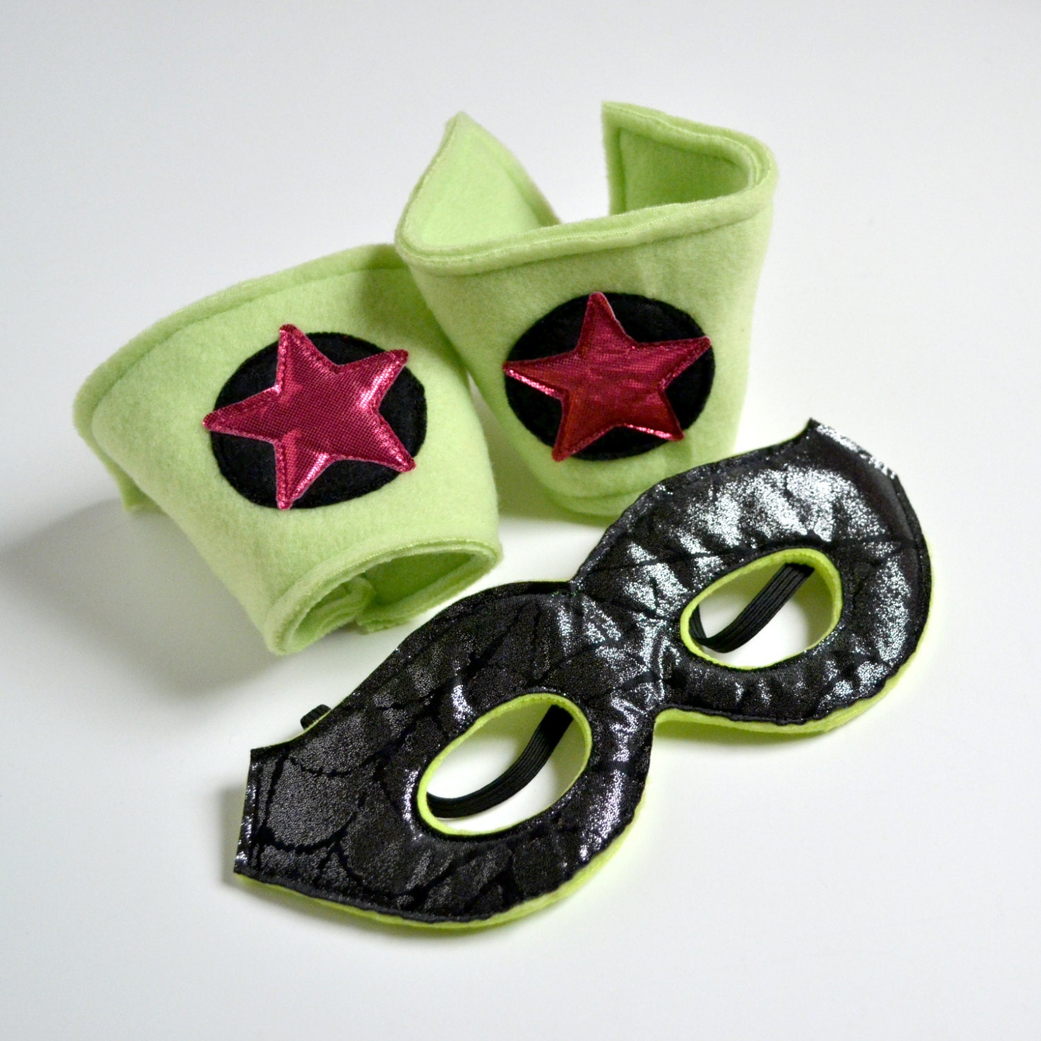 SALE - Super Hero Cuff Set - Pale green with pink stars (WOW042513-2)