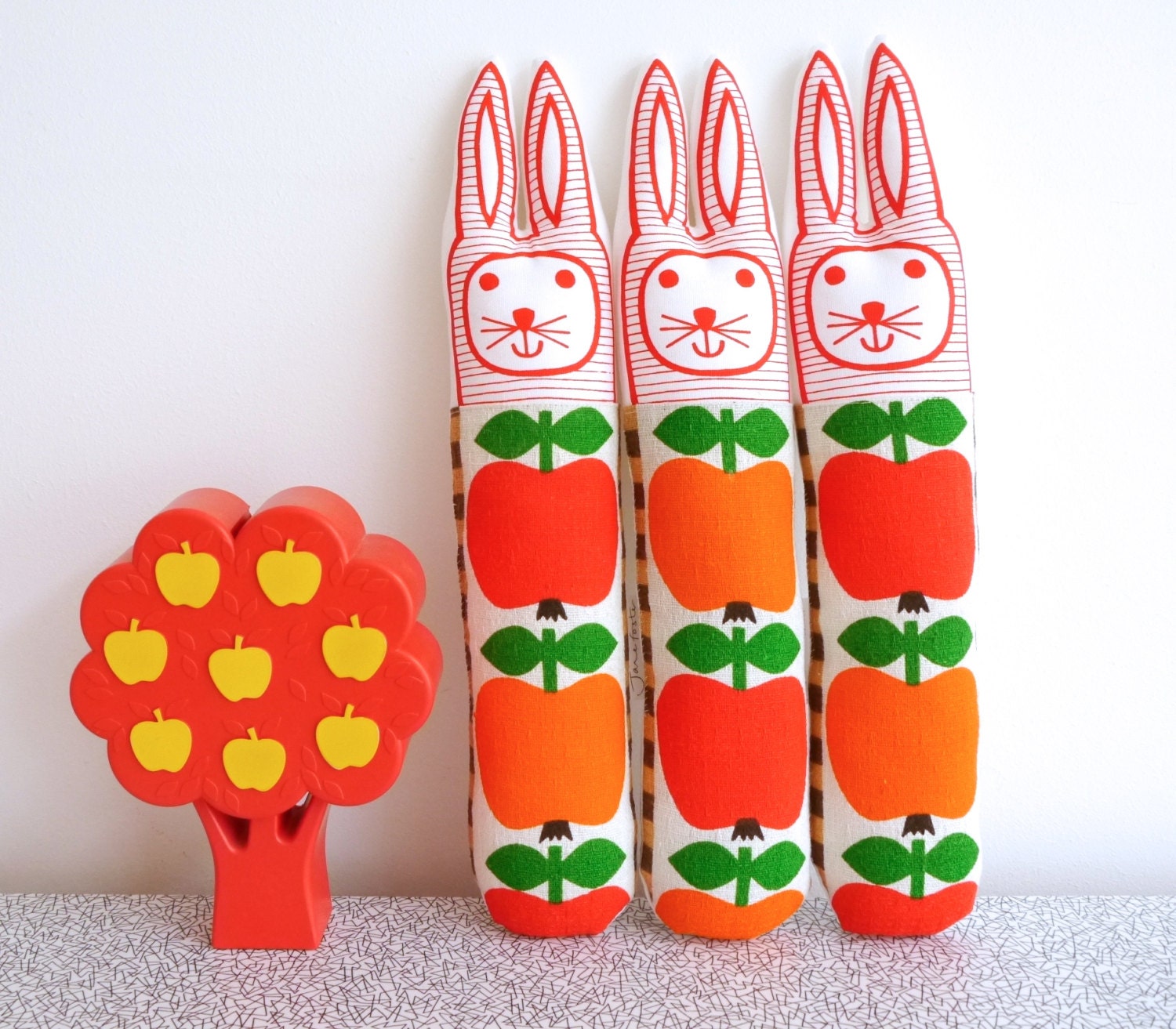 Scandi Bunny Rabbit by Jane Foster vintage 70s apple fabric retro modern