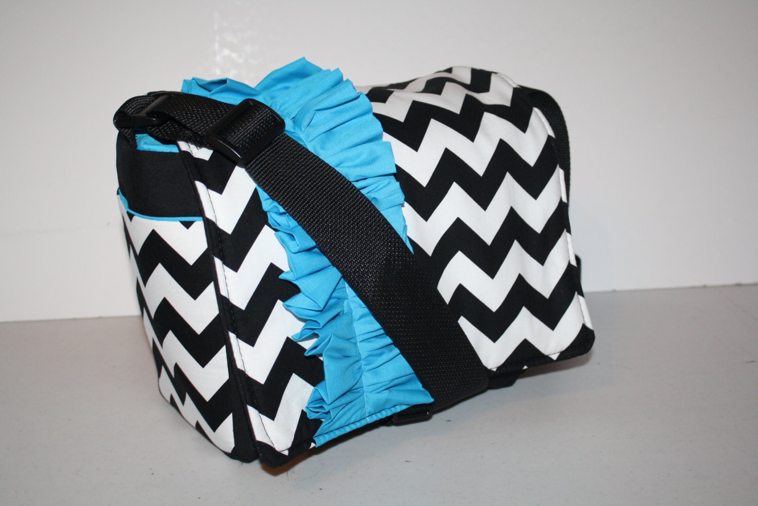 Digital Slr CAMERA Bag / Padded Womens camera case / Lens Bag / Purse / 5 Lens / Lots Of Pockets / Black Chevron Turquoise Ruffle  / WD LG