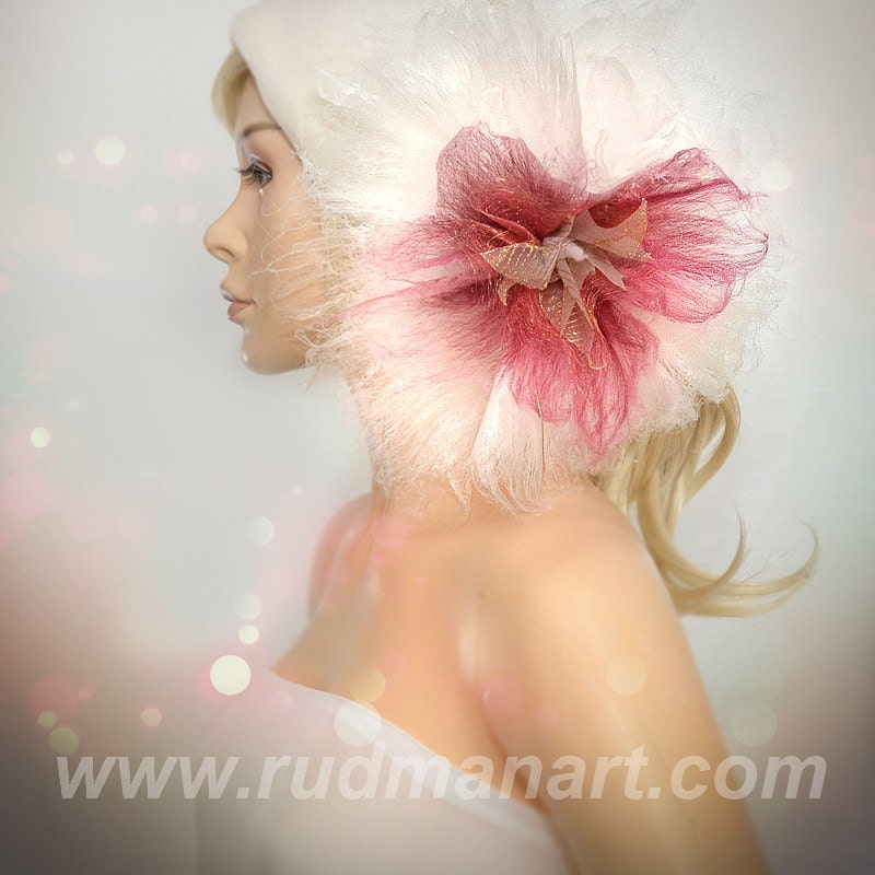 Huge Flower Pin Brooch Aster made of handmade and hand dyed silk and wool. Wedding accessory. Bride accessory.