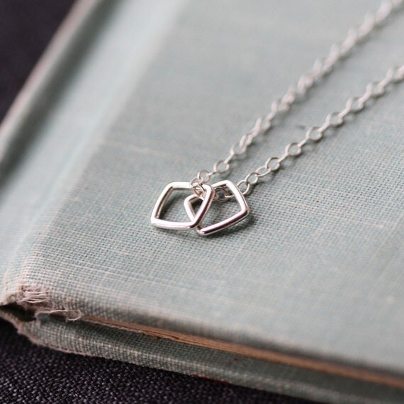 conmigo - silver geometric necklace by elephantine