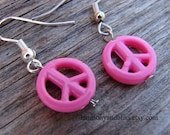 Groovy Peace sign earrings (pink)