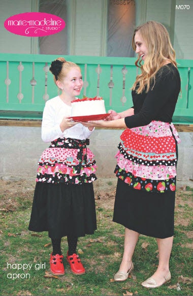 happy girl apron by marie-madeline studio (M070)