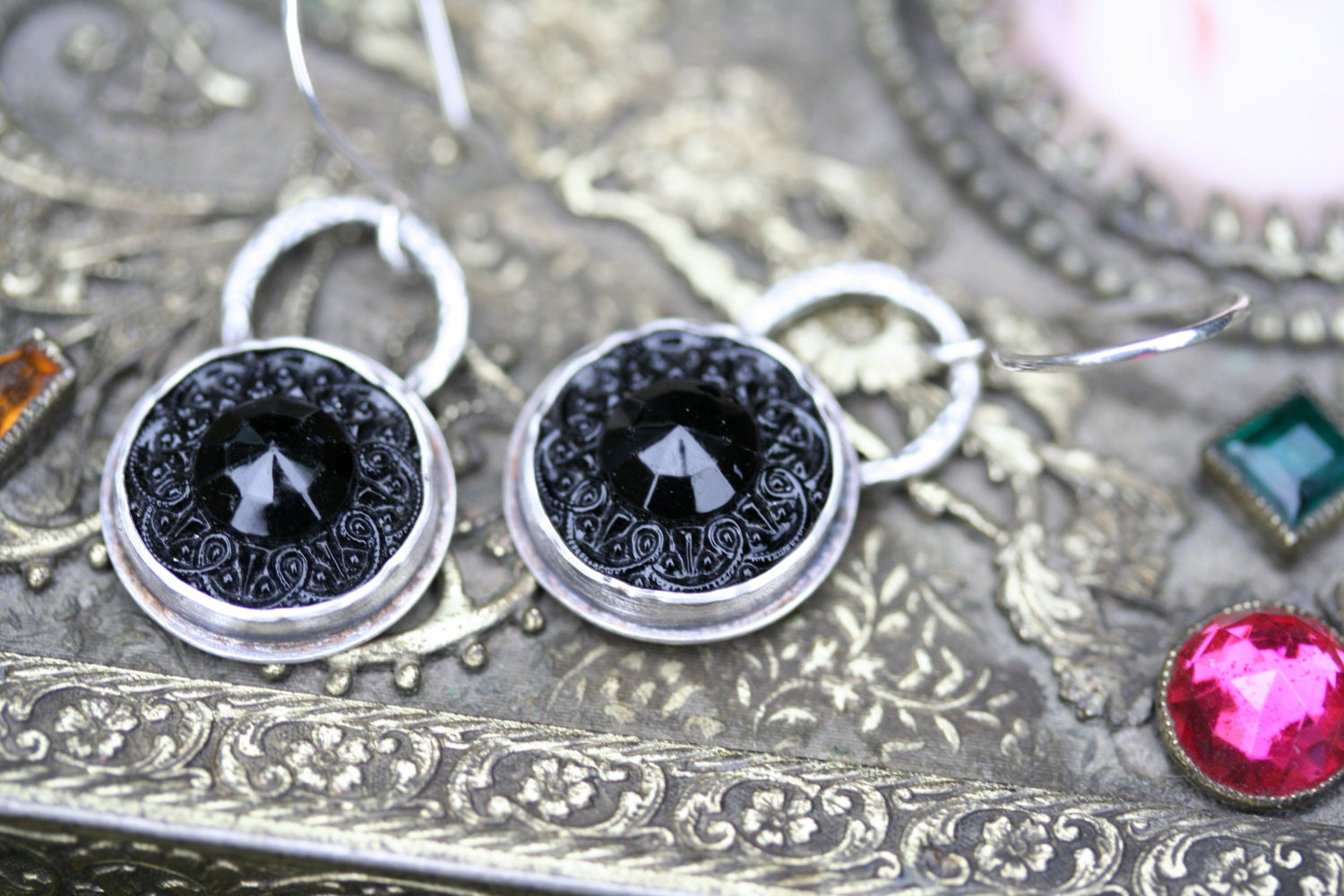 Vintage button floral dome earrings noir glass sterling silver Made to Order