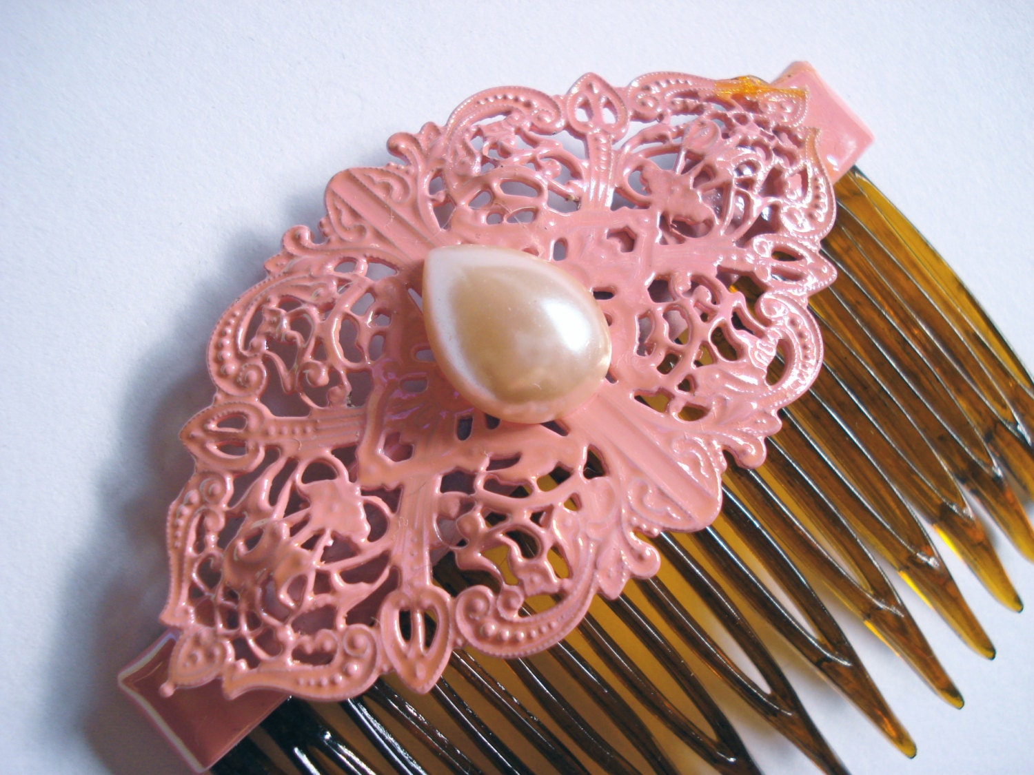 Pink Hair Comb with Pearl