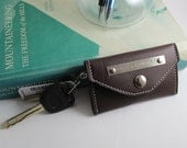 Upcycled leather key holder, personalized, gift for him, groomsmen, Fathers Day, unisex