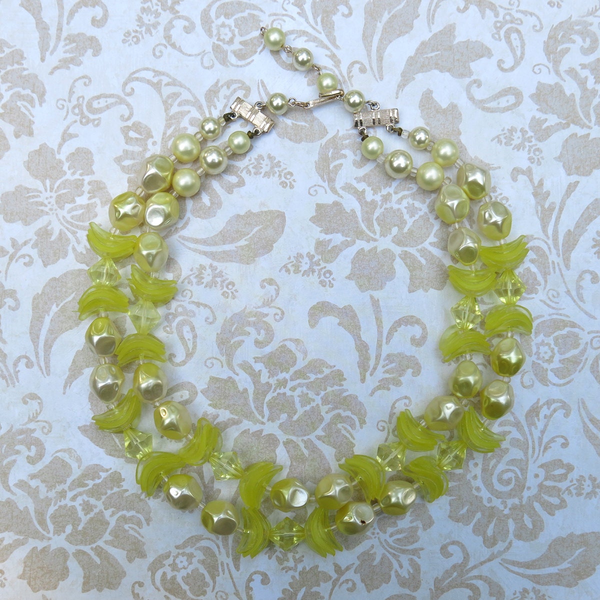 Vintage Double Strand Pale Yellow Faux Pearl and Acrylic Beaded Necklace ... Japan