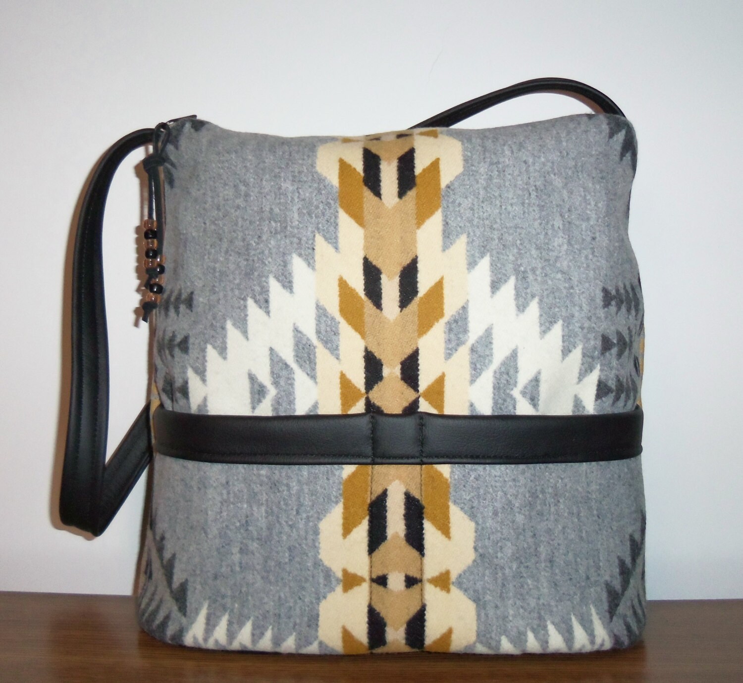 Native American Print Large Purse Shoulder Bag Gray Blanket Weight Wool Black Leather