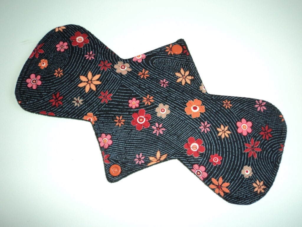 Cloth Menstrual Pad - 10.5" Bamboo and Hemp Core - Ultra Absorbency - Heatwave Floral