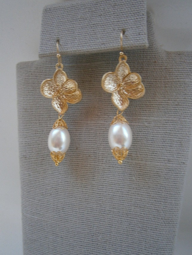 18K Gold-Plated Floral Pearl Earrings