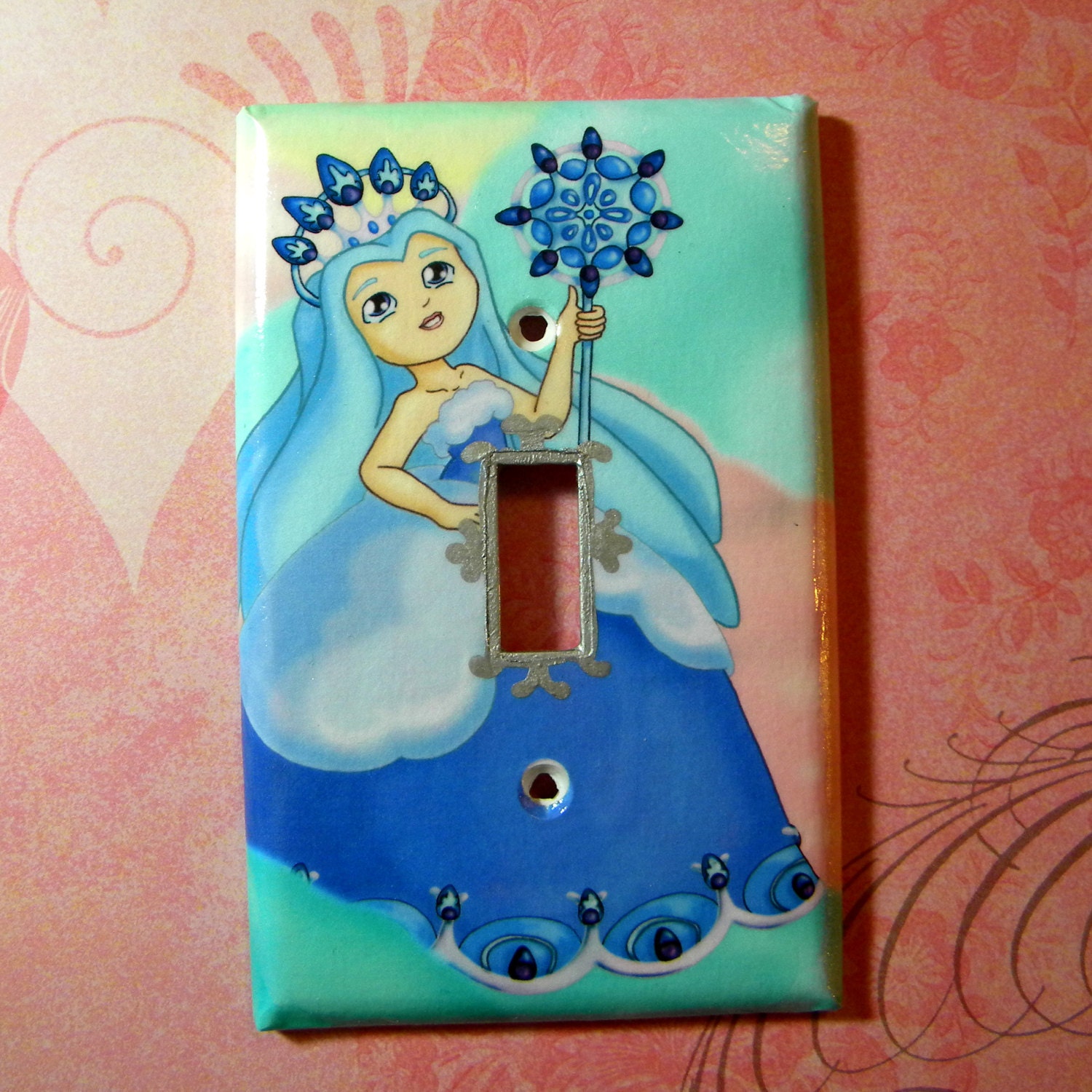 Queen Frostine Light Switch Cover