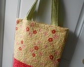 SALE  Spring Posies Large Oversize Quilted Tote Green Yellow Red Pink Aqua Flowers  SALE