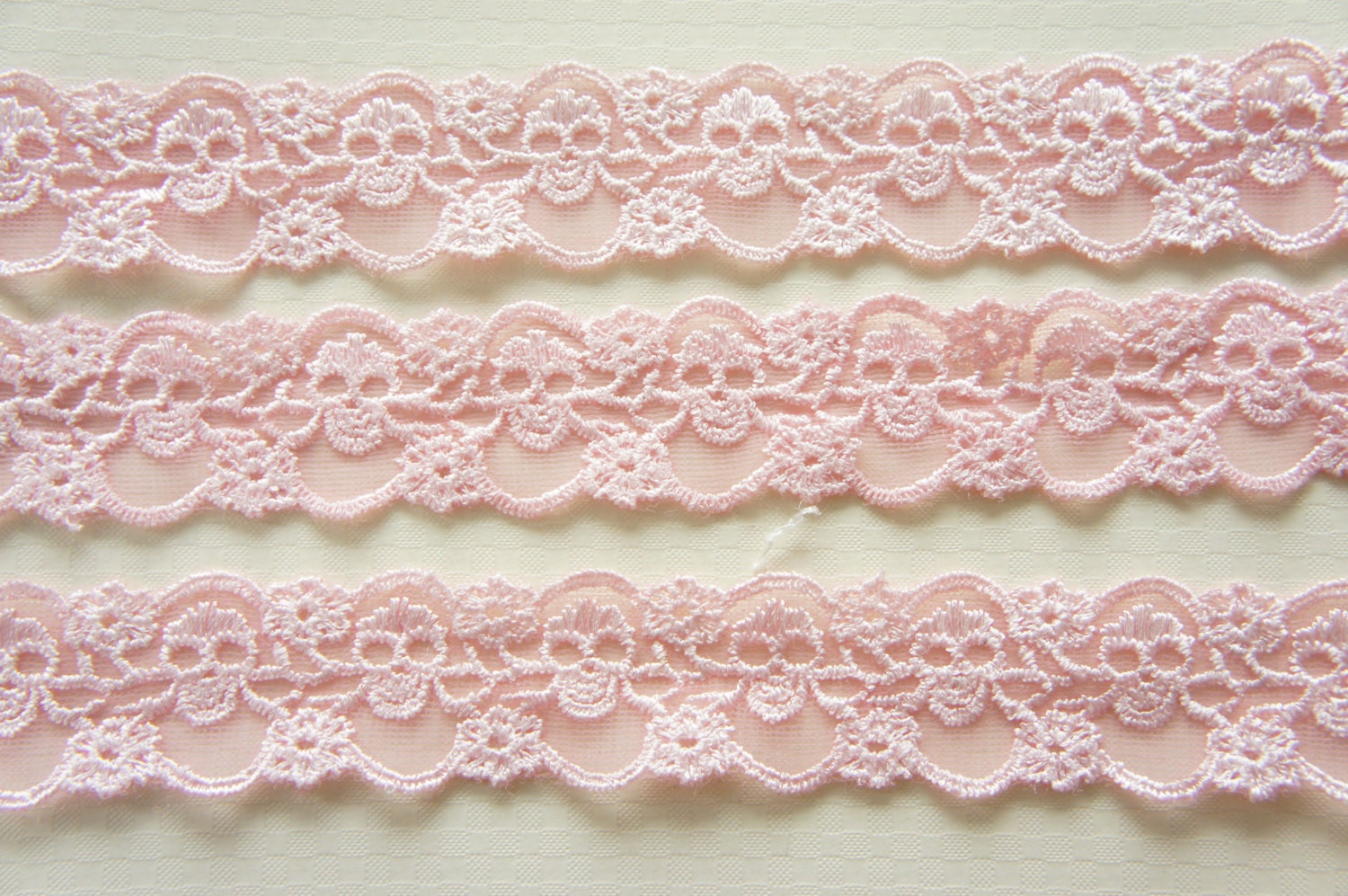 2 Yards Skull Lace Trim (30mm wide) Baby Pink