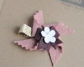 baby toddler girls felt pinwheel alligator hair clip - mulberry
