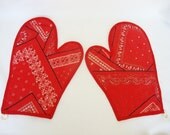 vintage kitchen oven mitts red bandana country style