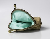 Metal frame coin purse in beige and mint green - pastel colors